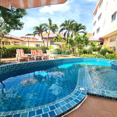 Butterfly Garden Boutique Residences By Frasier, A Lifestyle Destination Apt And Villas 1 To 3 Bedroom Units, 2 Full Bathrooms, Rain Shower, Spa Bath, Complete Kitchen, Staff 24-7,Fast Fiber Optic Wifi, 55" Smart Tv'S, Free Bbq, Pattaya Eksteriør bilde
